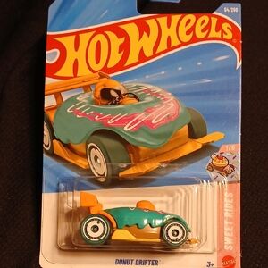 Hot Wheels Sweet Rides Donut Drifter Toy Car - Teal and Gold